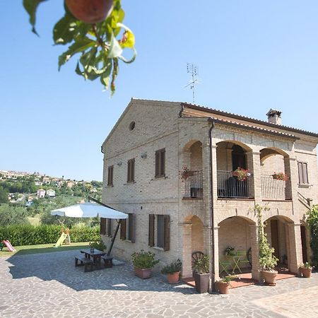 Bed And Breakfast Aratro & Rosmarino Чивітанова-Марке Екстер'єр фото